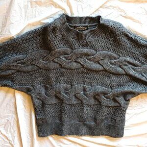 WOMEN'S GRAY CABLE ACRYLIC SWEATER W/BATWING SLEEVES, LARGE